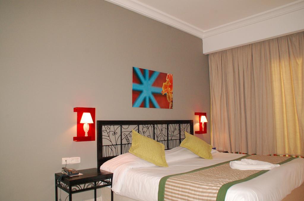 Miramar Petit Palais Hotel Midoun Phòng bức ảnh