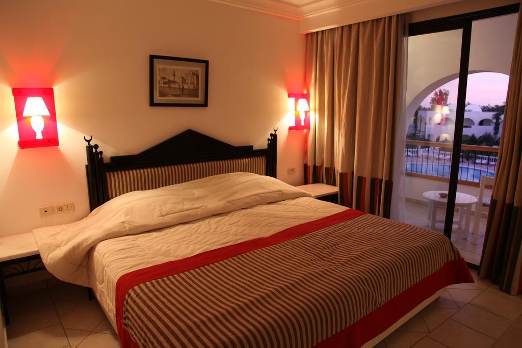 Miramar Petit Palais Hotel Midoun Phòng bức ảnh